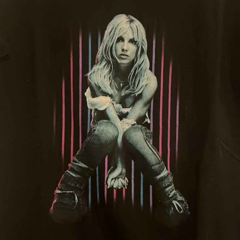 ✨ Britney Spears Dream within a Dream Tour 2002 vintage t-shirt. Small. ✨ - Picture 2 of 5